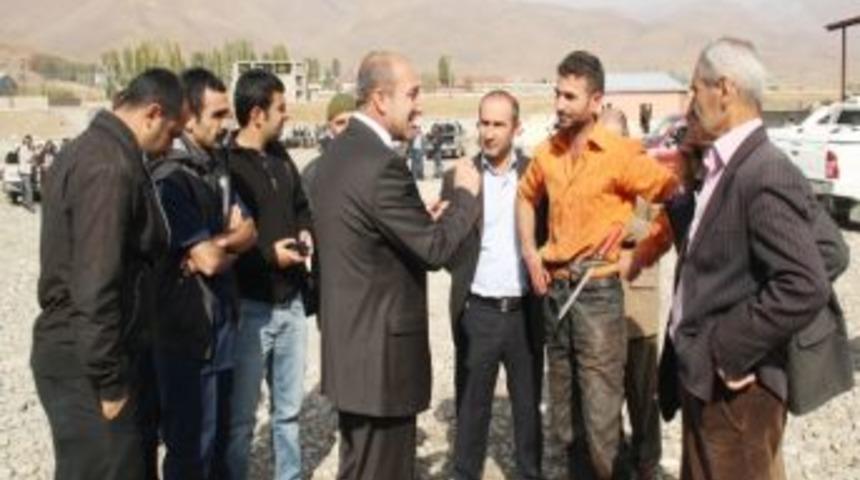 Y&uuml;ksekova&rsquo;da Kurban Pazarı Kuruldu