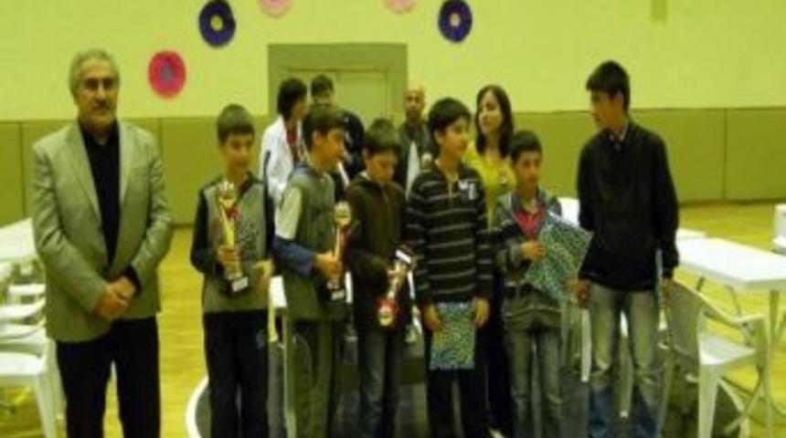 Satran&ccedil; Cumhuriyet Kupası Kupalar Sahiplerini Buldu