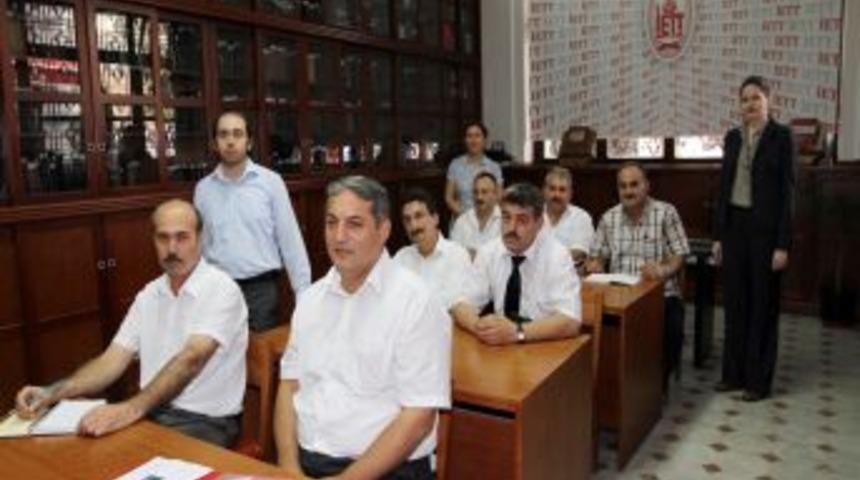 Taksim'de Vatmanlar İngilizce Konuşacak