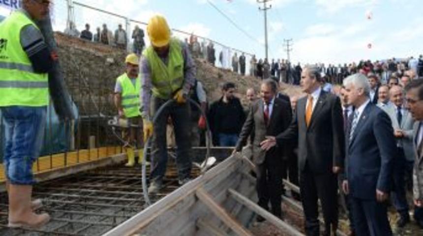 Bursa-Ankara Yolundaki Trafik 20 Milyon Liralık K&ouml;pr&uuml;l&uuml; Kavşakla Rahatlayacak