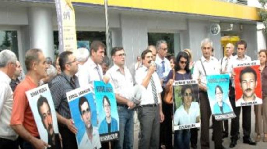 Kesk Mersin Şubeler Platformu &Uuml;yelerinden Kartlı Protesto