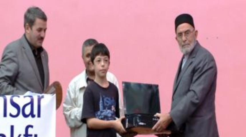 Ordu'da Namaz Kılan Gen&ccedil;lere &Ouml;d&uuml;l Yağdı