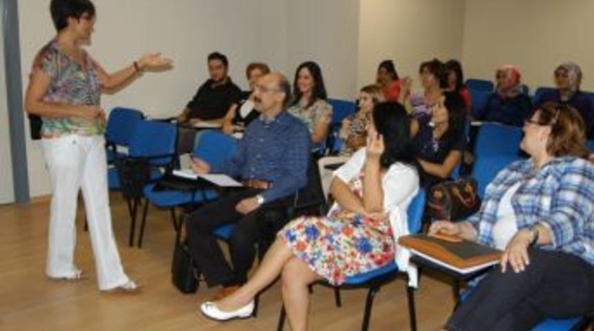 &ldquo;&Ouml;zel eğitim &ouml;ğretmenleri eğitiliyor&rdquo;