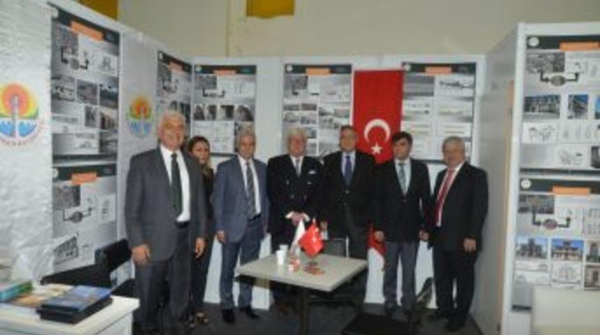 Adana standına b&uuml;y&uuml;k ilgi