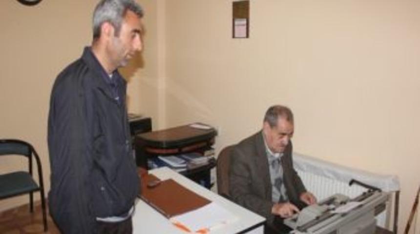 Ağrı&rsquo;da Arzuhalciler Teknolojiye Direniyor