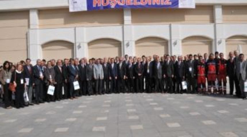 Van&rsquo;da &ldquo;23 Ekim'den 23 Ekim'e Birlikte Başardık&rdquo;' Paneli