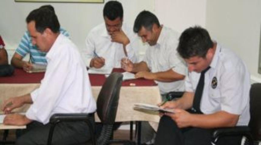 Akhisar&rsquo;da 32 Kişi Avcılık Belgesi İ&ccedil;in Ter D&ouml;kt&uuml;