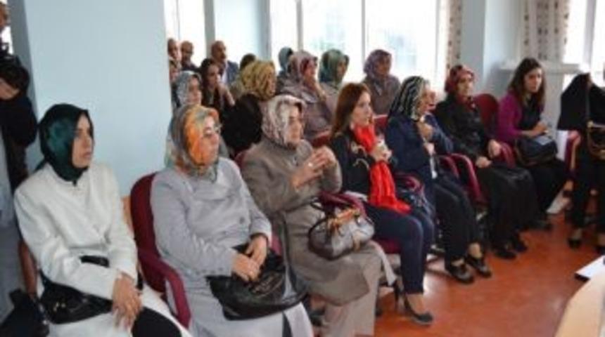 Ak Parti Kadın Kolları Genel Başkanı G&uuml;ldal Akşit Niğde&rsquo;de