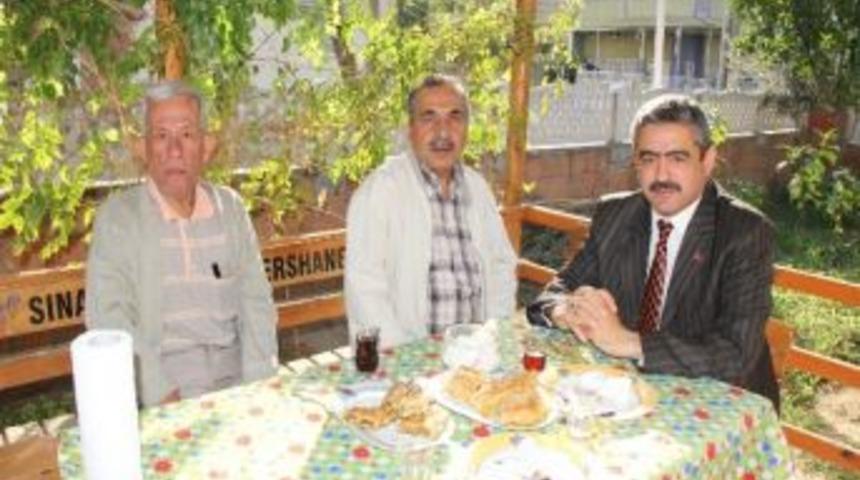 Başkan Alıcık, Cumhuriyet Mahallesi Muhtarını Ziyaret Etti