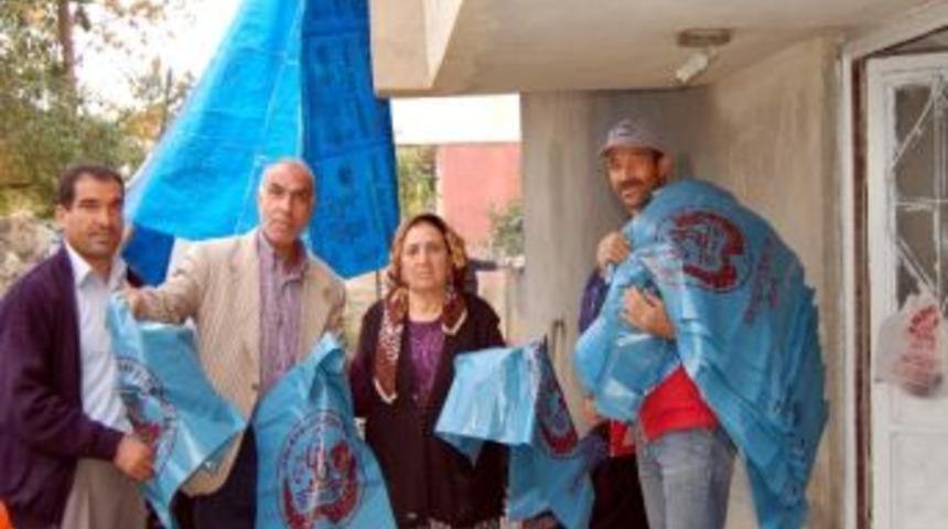 G&ouml;lbaşı Belediyesi 15 Bin Poşet Dağıttı