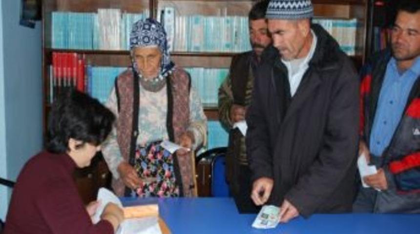 Pazarlar'da 229 Kişiye 150&rsquo;şer Lira Bayram Yardımı