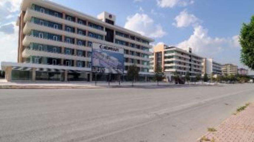 Komyapı Adalet Plaza'nın Teslimine Başladı