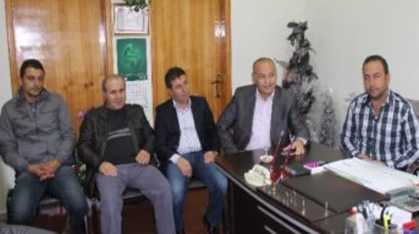 İl&ccedil;e Başkanı Huğlu'dan Yol A&ccedil;ıklaması