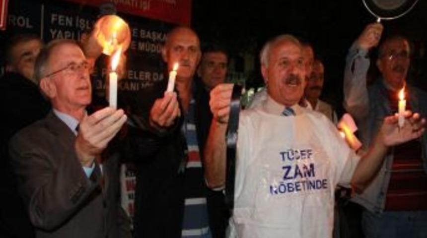 T&Uuml;DEF, Zamları Tencere, Tava Ve Mumla Protesto Etti
