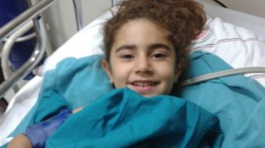 İzmir'de 3 &Ccedil;ocuk Maganda Silahıyla Yaralandı