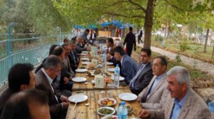 Adıyaman'daki Ak Partili Belediye Başkanları G&ouml;lbaşı'nda Toplandı