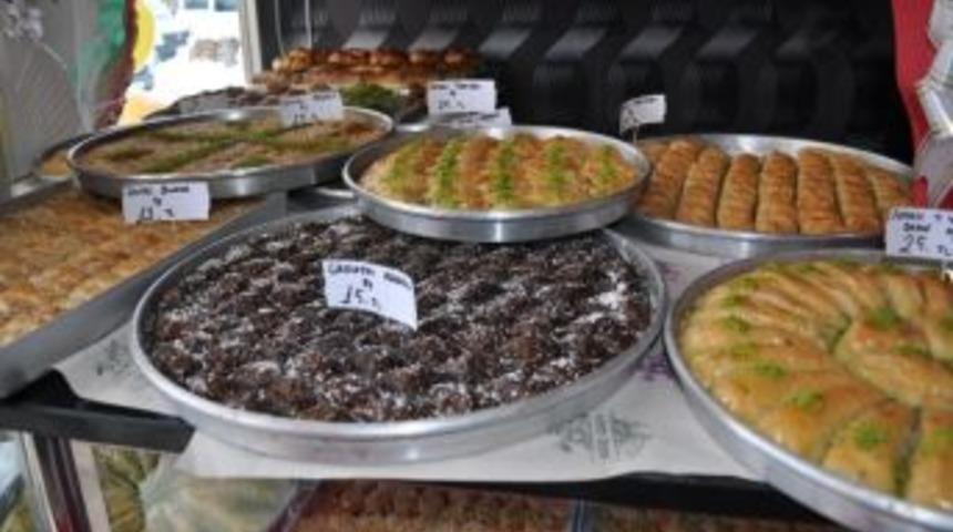 Hizan&rsquo;da Pastahanecileri Bayram Telaşı Sardı