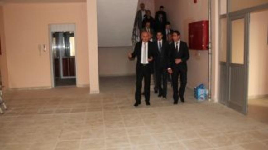 Vali İpek, Huzurevinde İncelemelerde Bulundu