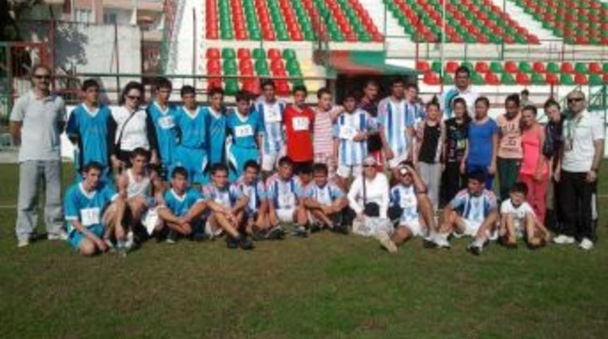 Cumhuriyet Bayramı Kros Yarışmaları Sonu&ccedil;landı