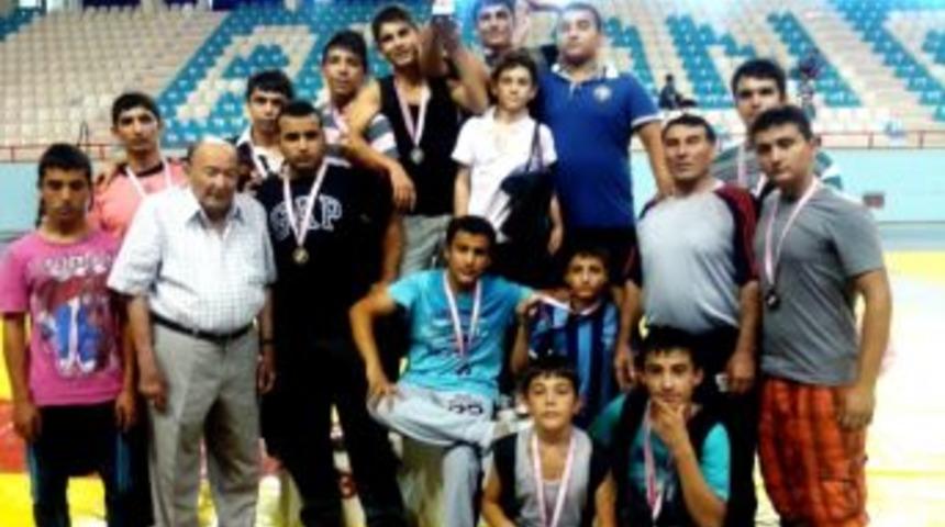 Adana G&uuml;reş İhtisas Kul&uuml;b&uuml;'n&uuml;n Başarısı