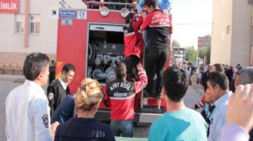 Iğdır&rsquo;da Devlet Hastanesi'nde Yangın Tatbikatı