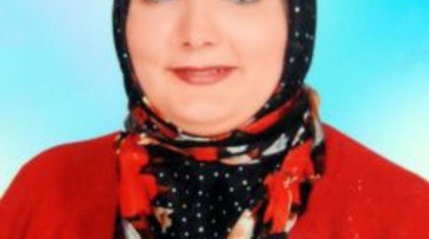 Arı Sokması Nedeniyle 12 G&uuml;nd&uuml;r Tedavi G&ouml;ren &Ouml;ğretmen Kurtarılamadı