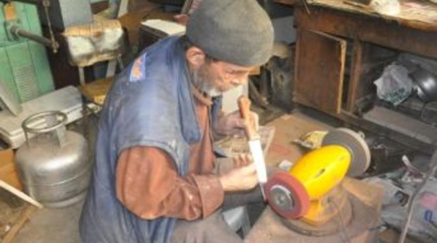 Bayram Bı&ccedil;akları Bileniyor