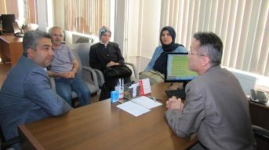 Hisarcık Ak Parti İl&ccedil;e Teşkilatı'ndan Tapu M&uuml;d&uuml;r&uuml;'ne 'hayırlı Olsun' Ziyareti