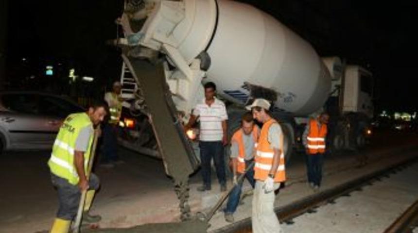 Bursa'da Tramvay Inşaatı Altıparmak'a Uzandı