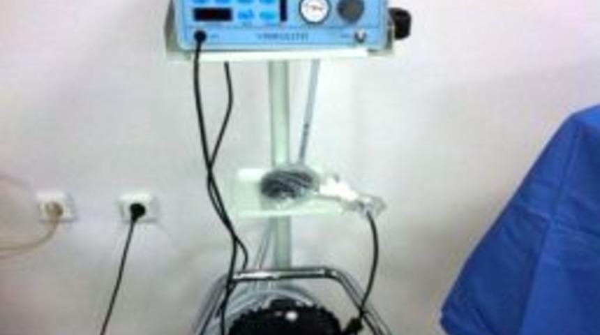 &Ccedil;an Devlet Hastanesi'ne Taş Kırma Cihazı