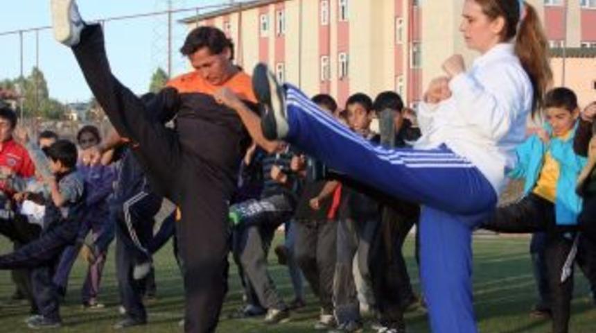 Sarıkamış&rsquo;ta Tekvando Kursu A&ccedil;ıldı