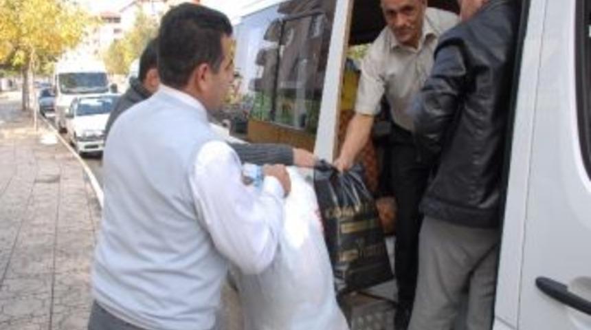 Elbistan&rsquo;dan Suriyeli Sığınmacılara Giyim Yardımı