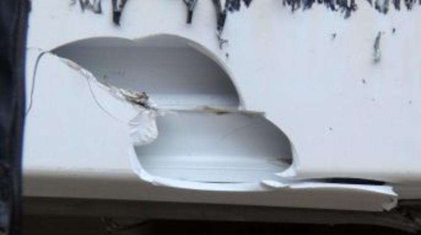 Mermi Isabet Eden Sağlık Ocağının Hemen Yanında Okul Var