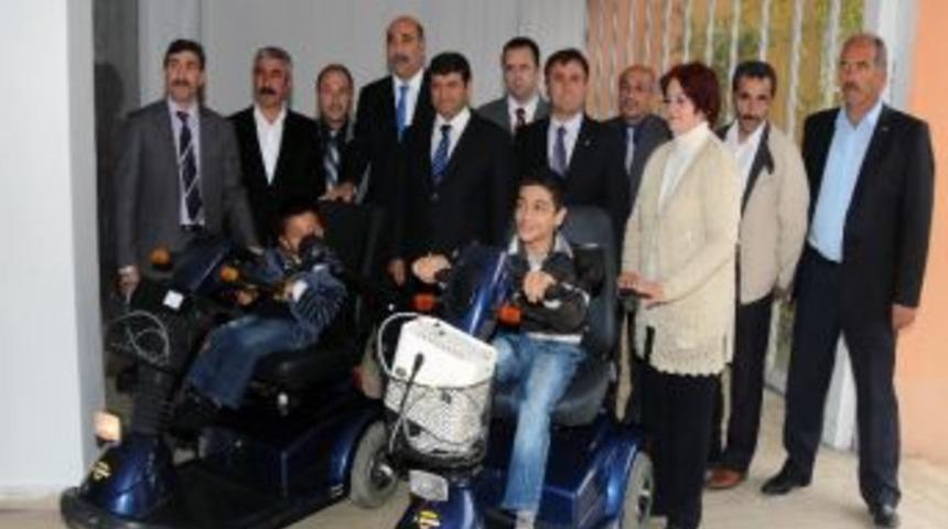 G&uuml;m&uuml;şhane&rsquo;de Engelliler Kurban Bayramı &Ouml;ncesi &Ccedil;ifte Bayram Yaşadı