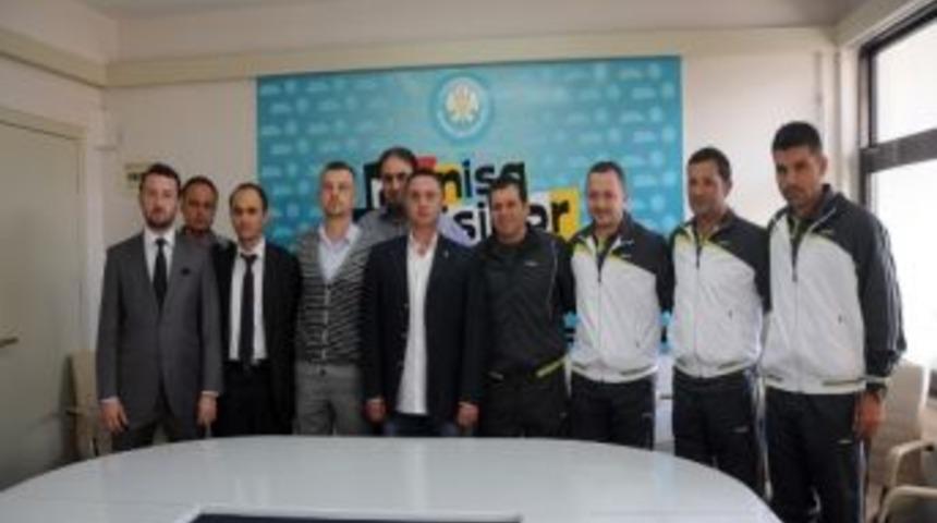 Manisa Belediyespor Şap&ccedil;ı İle El Sıkıştı