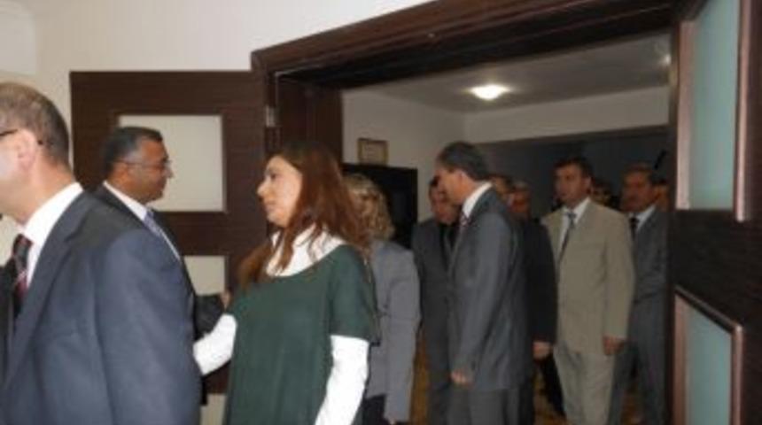 Vali &Ccedil;ift&ccedil;i, Personelle Bayramlaştı