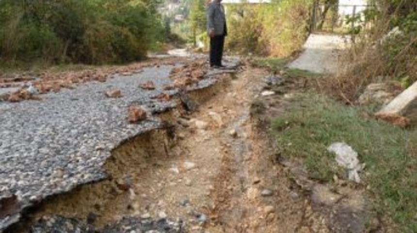 &Ccedil;amlıyayla'da Afetin Izlerini Silmek I&ccedil;in &Ccedil;alışma Başlatıldı