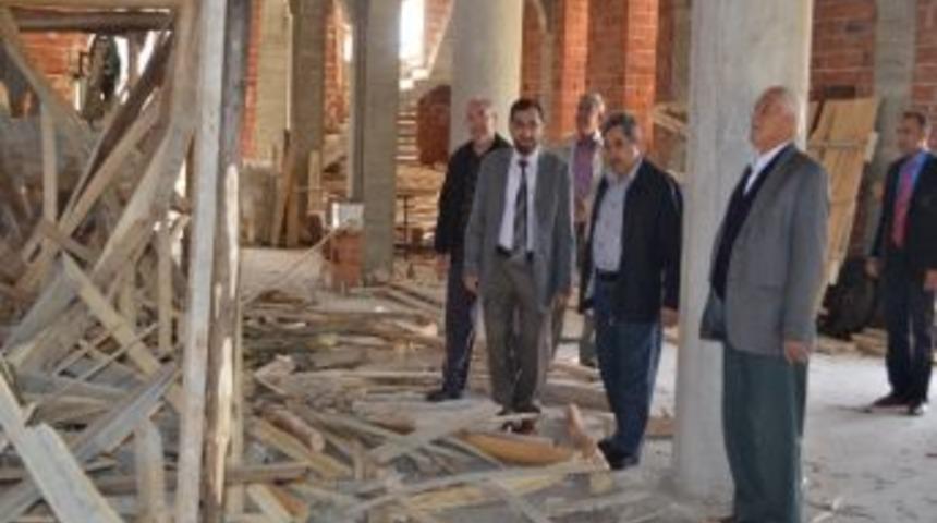 Şah S&uuml;leyman Camii'nin Bitmesi İ&ccedil;in Kurban Derisi Bağışlarına Bağlı