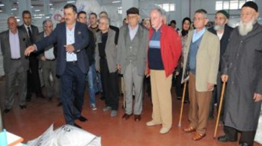 Yaşlılar Fabrika Gezdi