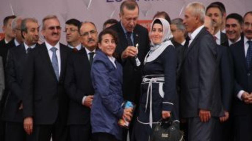 Başbakan Erdoğan: Al&ccedil;ak&ccedil;a Okullara Saldırıyorlar
