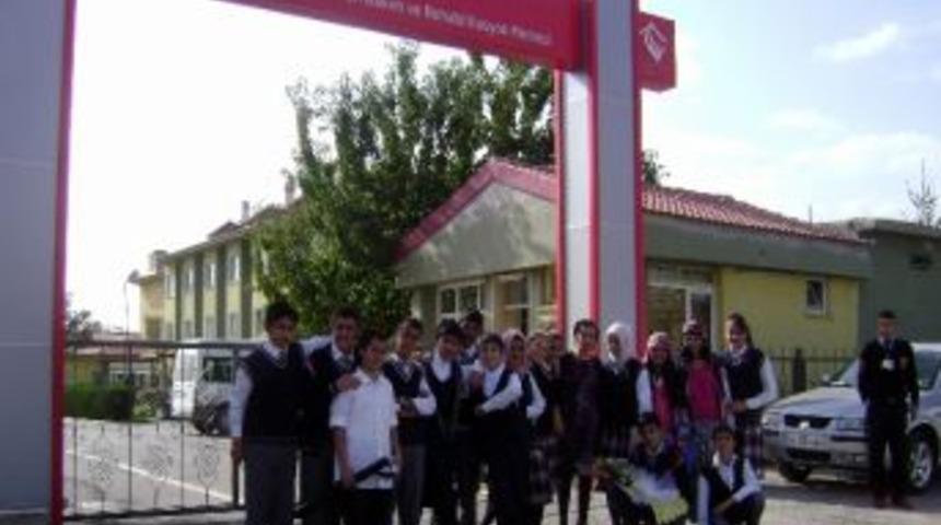 &Ouml;ğrencilerden Huzurevine Bayram &Ouml;ncesi Ziyaret