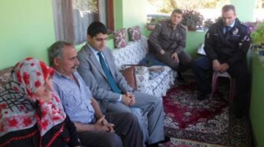 Bayram &Ouml;ncesi Şehit Aileleri Ve Gazileri Ziyaret Ettiler