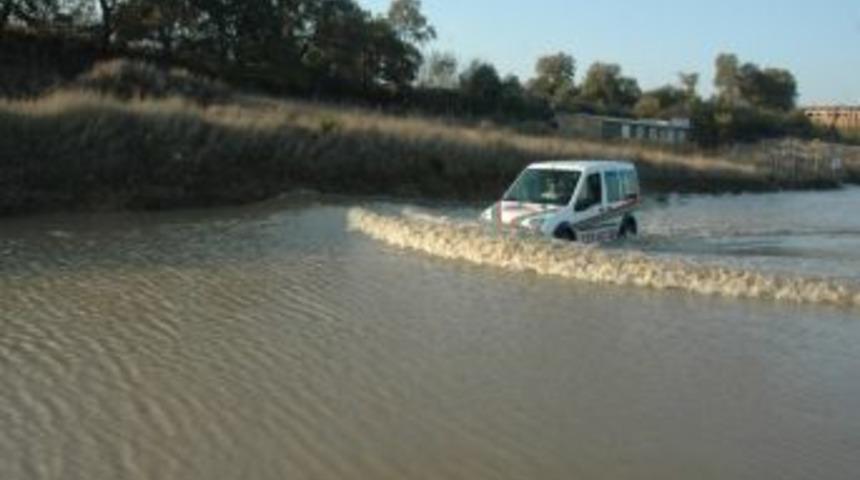 Fabrika İş&ccedil;ileri Yollarda Mahsur Kaldı