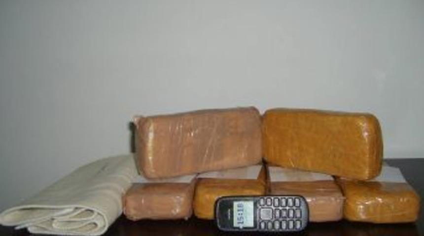 Esrar Tacirini 'Leke' Ele Verdi