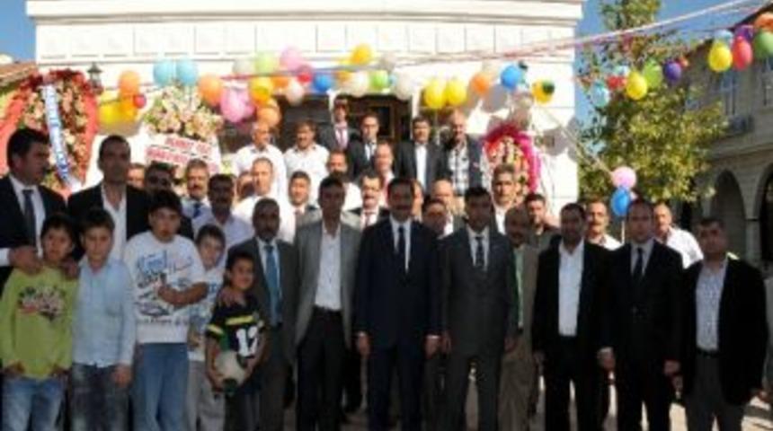 Başkan Ak Ayvalı Taksi Durağını A&ccedil;tı