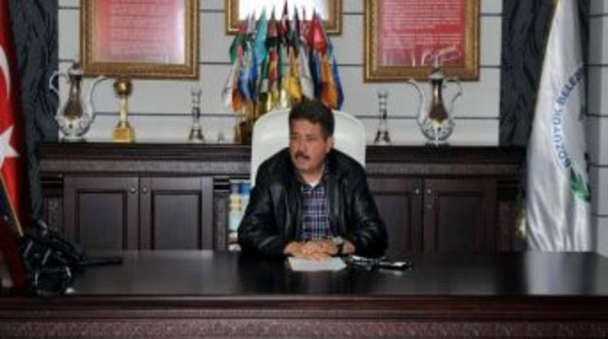 Boz&uuml;y&uuml;k Belediyesi'nden 'su Kesintisi' Savunması