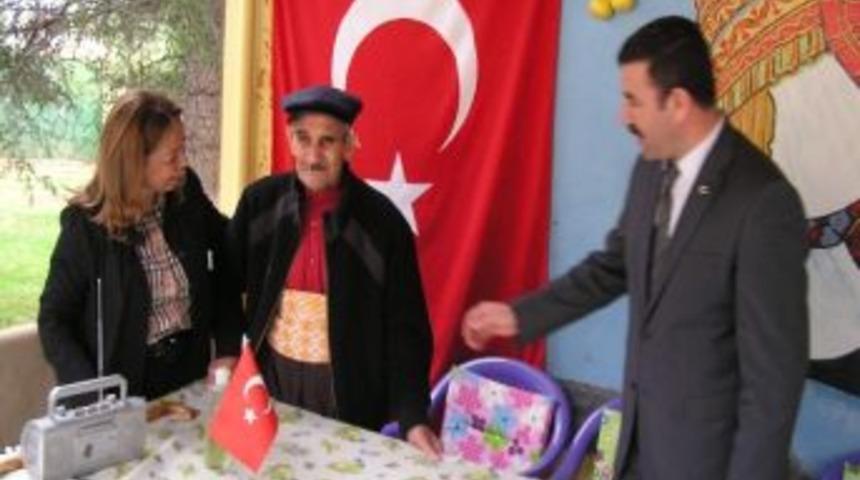 Huzurevinde Kalan Mehmet Dededen "gakkoşlar K&ouml;şesi"