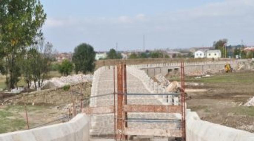 6 Yıldır A&ccedil;ılamayan K&ouml;pr&uuml; Kurban Bayramı&rsquo;na Da Yetişmedi