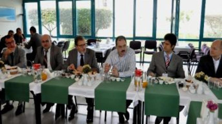 Ayaz, "sanayi Alanını Y&uuml;zde 17 K&uuml;&ccedil;&uuml;ltt&uuml;k"