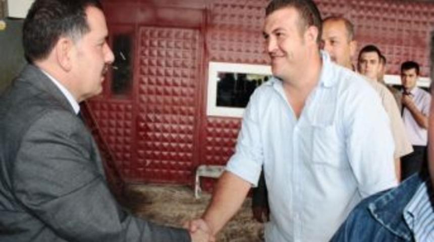 Başkan Zenbilci Personeliyle Bayramlaştı